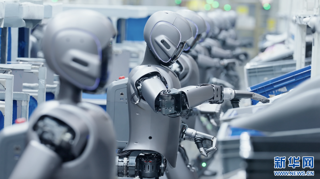 聚焦高质量发展丨上岗“实训” 深圳描绘人形机器人广泛应用新图景